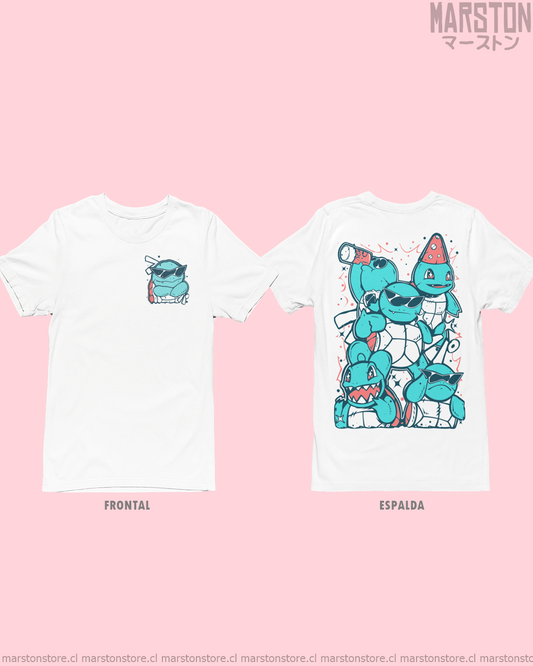 Polera blanca de Pokémon con Squirtle, diseño frontal y espalda