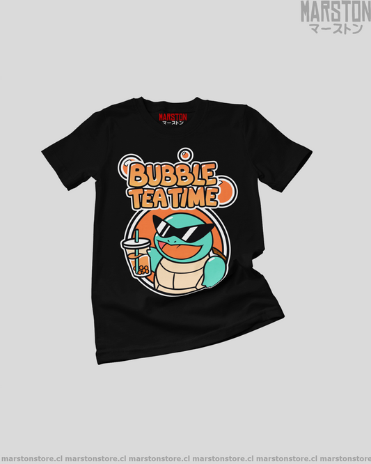 Polera negra de Pokémon con Squirtle y diseño Bubble Tea Time