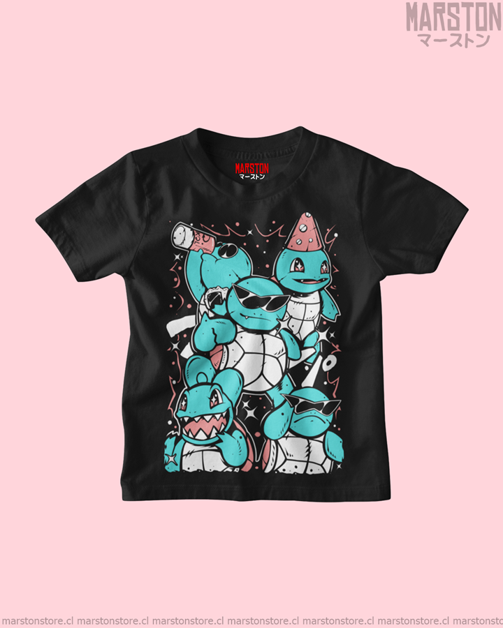 Polera negra de Pokémon con diseño de Squirtle
