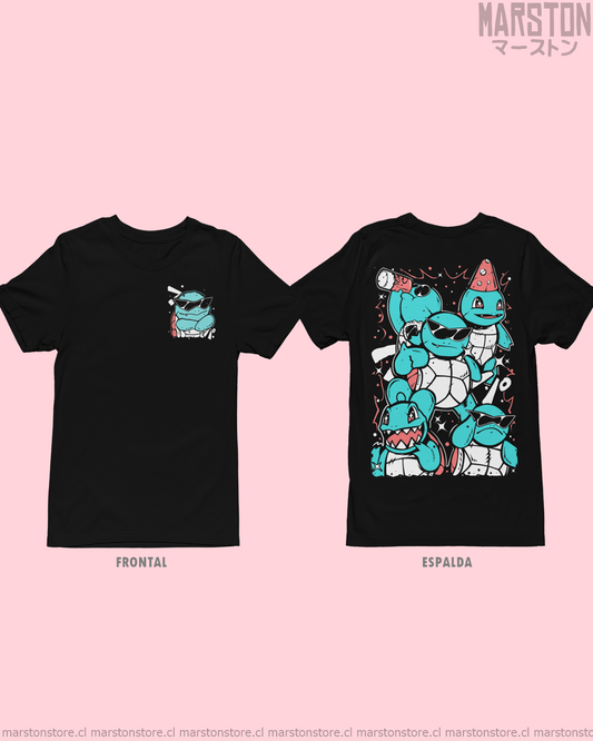Polera negra de Pokémon con Squirtle, diseño frontal y espalda