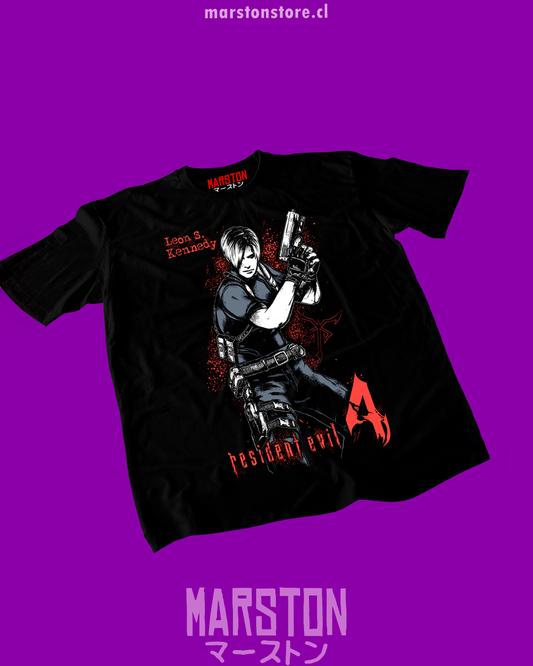 Polera negra Resident Evil con diseño de Leon S. Kennedy