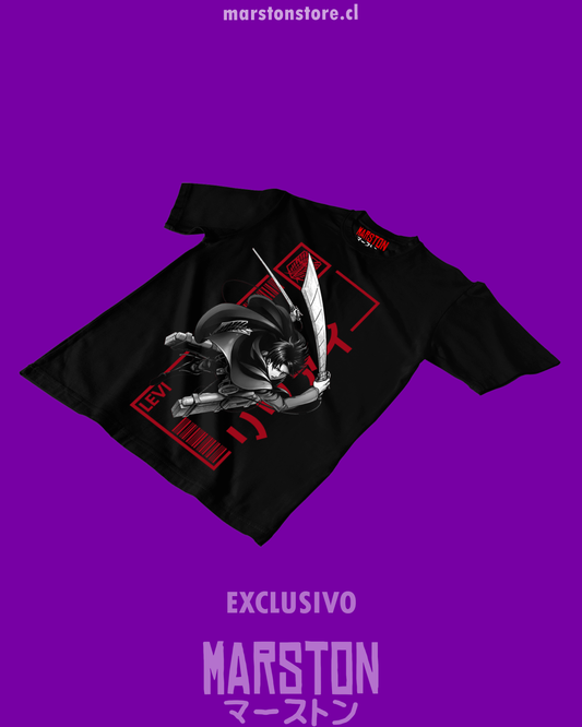 Polera negra Shingeki no Kyojin con diseño de Levi Ackerman