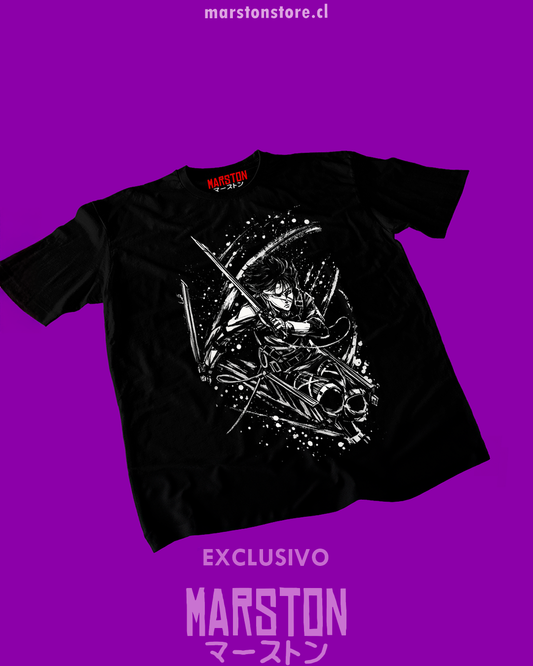 Polera negra Shingeki no Kyojin con diseño de Levi Ackerman