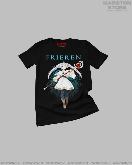 Polera negra Sousou no Frieren con diseño inspirado en el anime