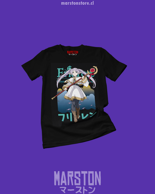 Polera negra Sousou no Frieren con diseño inspirado en el anime
