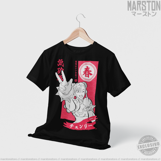 Polera negra Street Fighter con diseño de Chun-Li