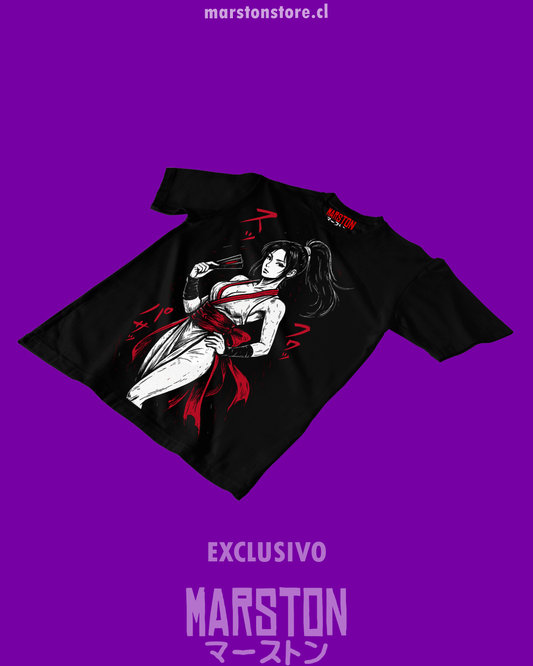 Polera negra The King of Fighters y Fatal Fury con diseño de Mai Shiranui
