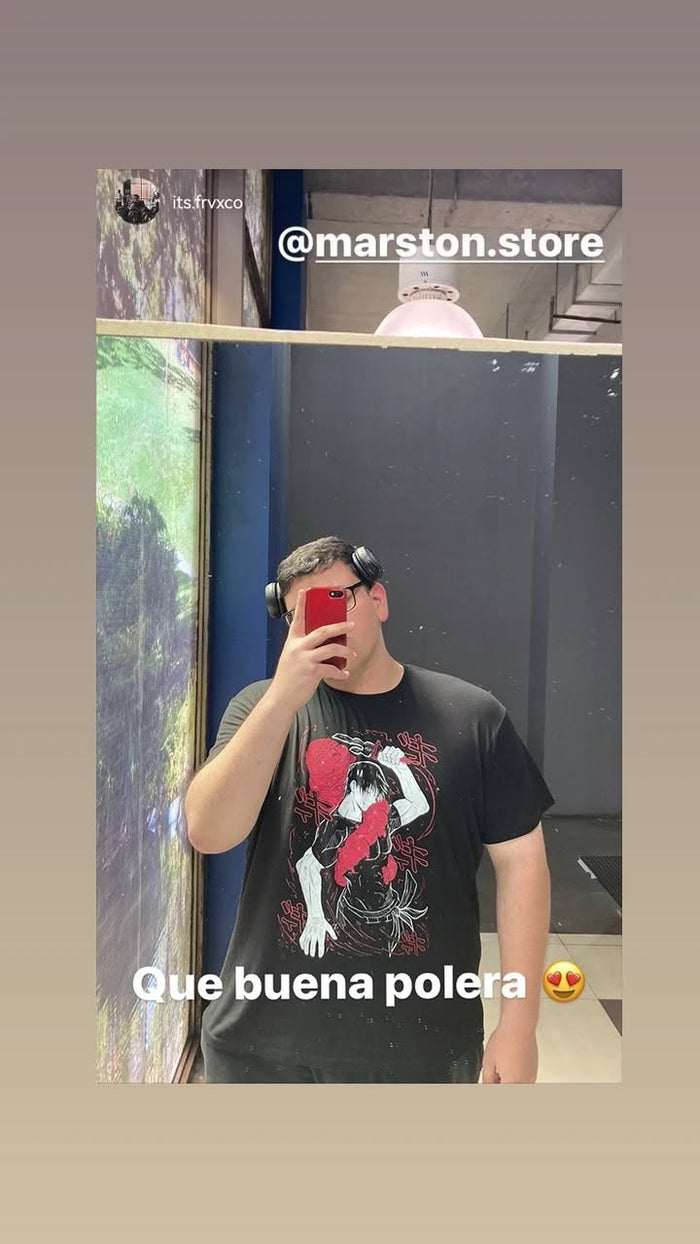 Foto real de cliente - Polera Jujutsu Kaisen - Toji Fushiguro
