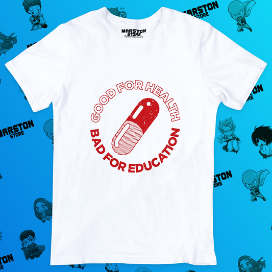 Polera blanca de Akira
