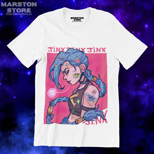 Polera blanca de Arcane con Jinx