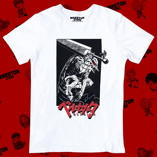 Polera blanca de Berserk con diseño inspirado en el manga