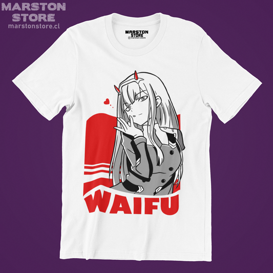 Polera blanca de Darling in the Franxx con Zero Two
