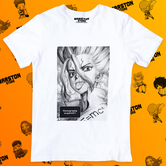 Polera blanca de Dr. Stone