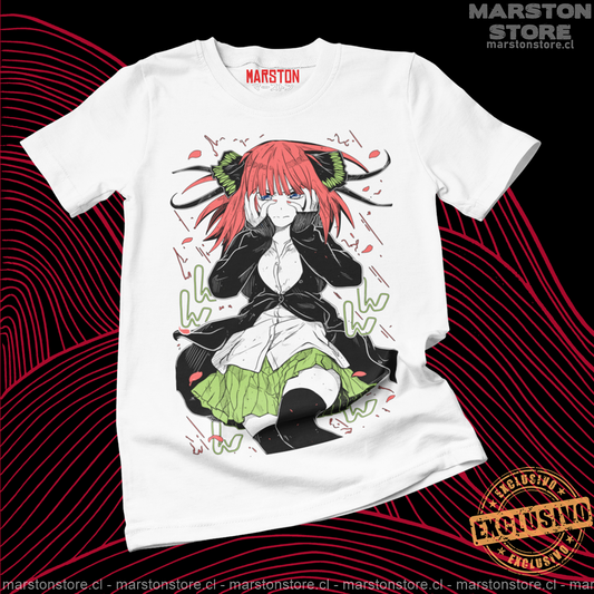 Polera blanca de Go-Toubun no Hanayome con Nino Nakano