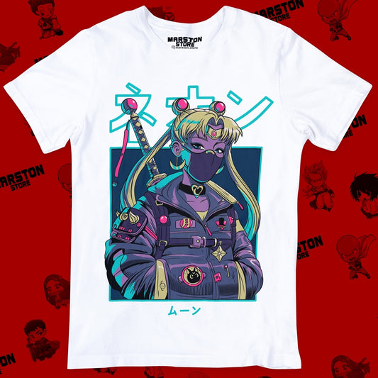 Polera blanca de Sailor Moon con diseño anime