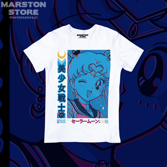 Polera blanca de Sailor Moon con diseño anime