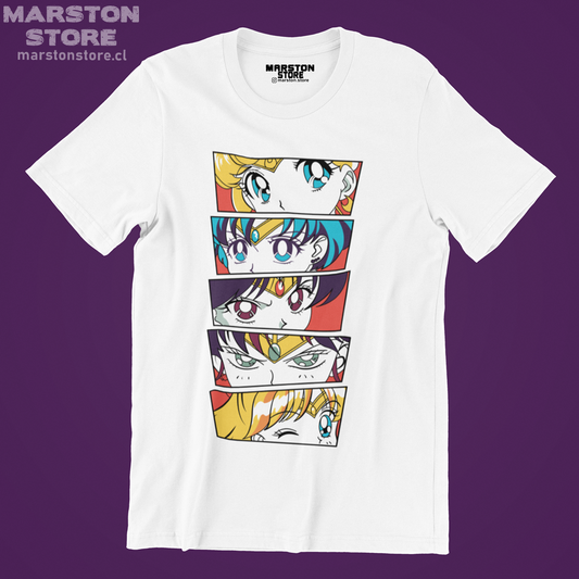 Polera blanca de Sailor Moon con diseño anime