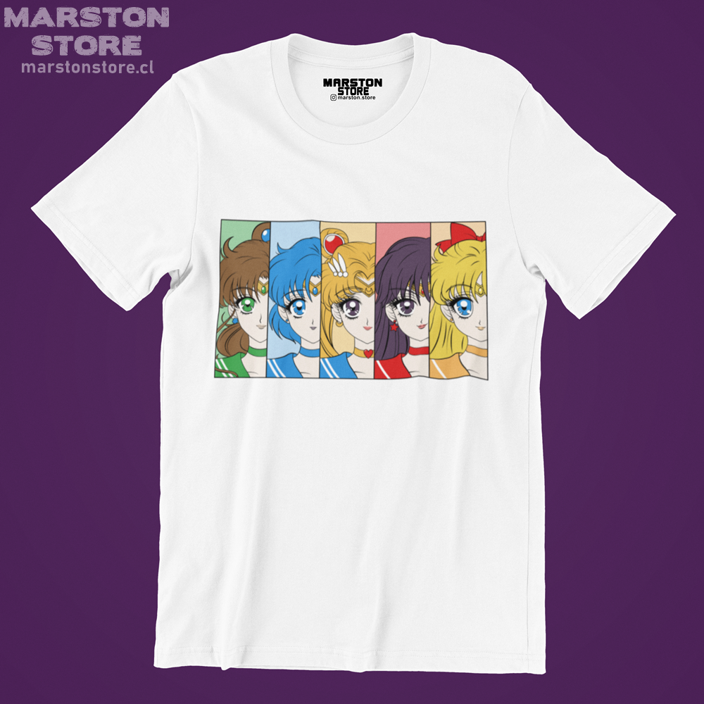 Polera blanca de Sailor Moon con diseño anime