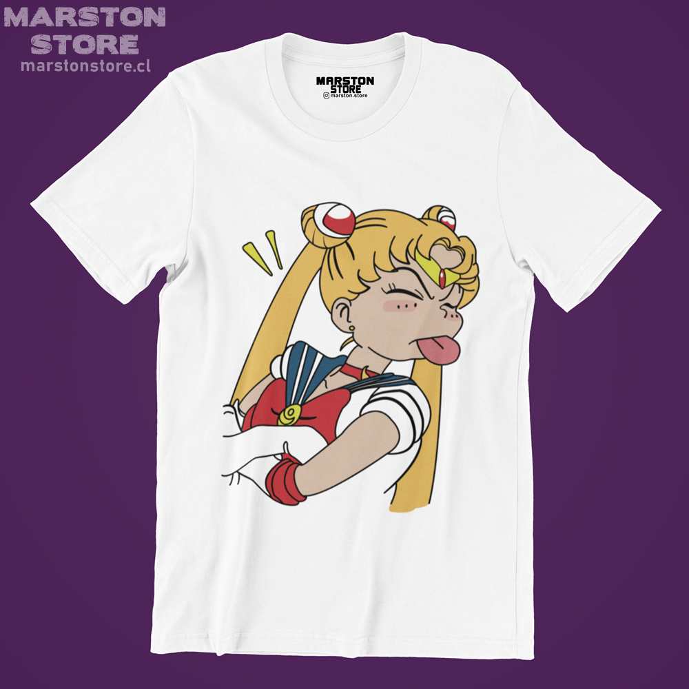 Polera blanca de Sailor Moon con diseño anime