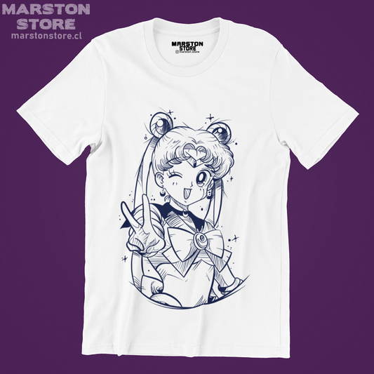 Polera blanca de Sailor Moon con diseño anime