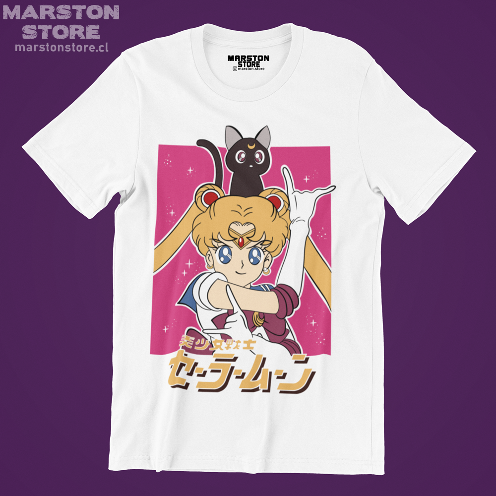 Polera blanca de Sailor Moon con diseño anime