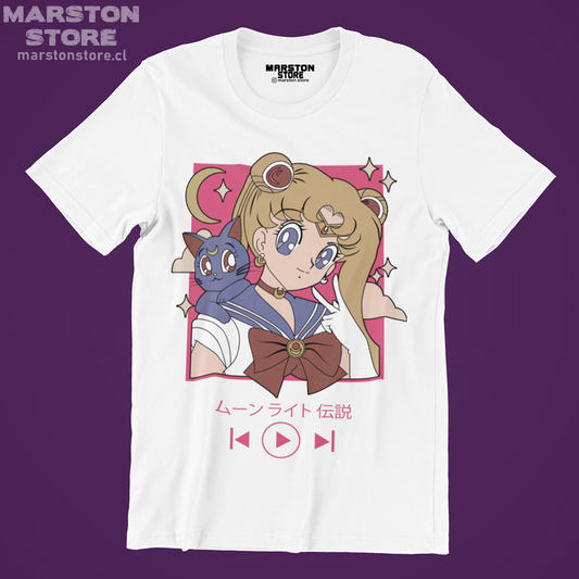 Polera blanca de Sailor Moon con diseño anime