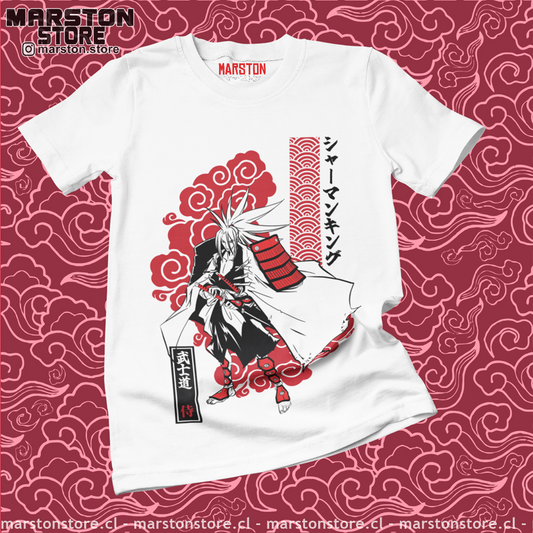 Polera blanca de Shaman King con Amidamaru