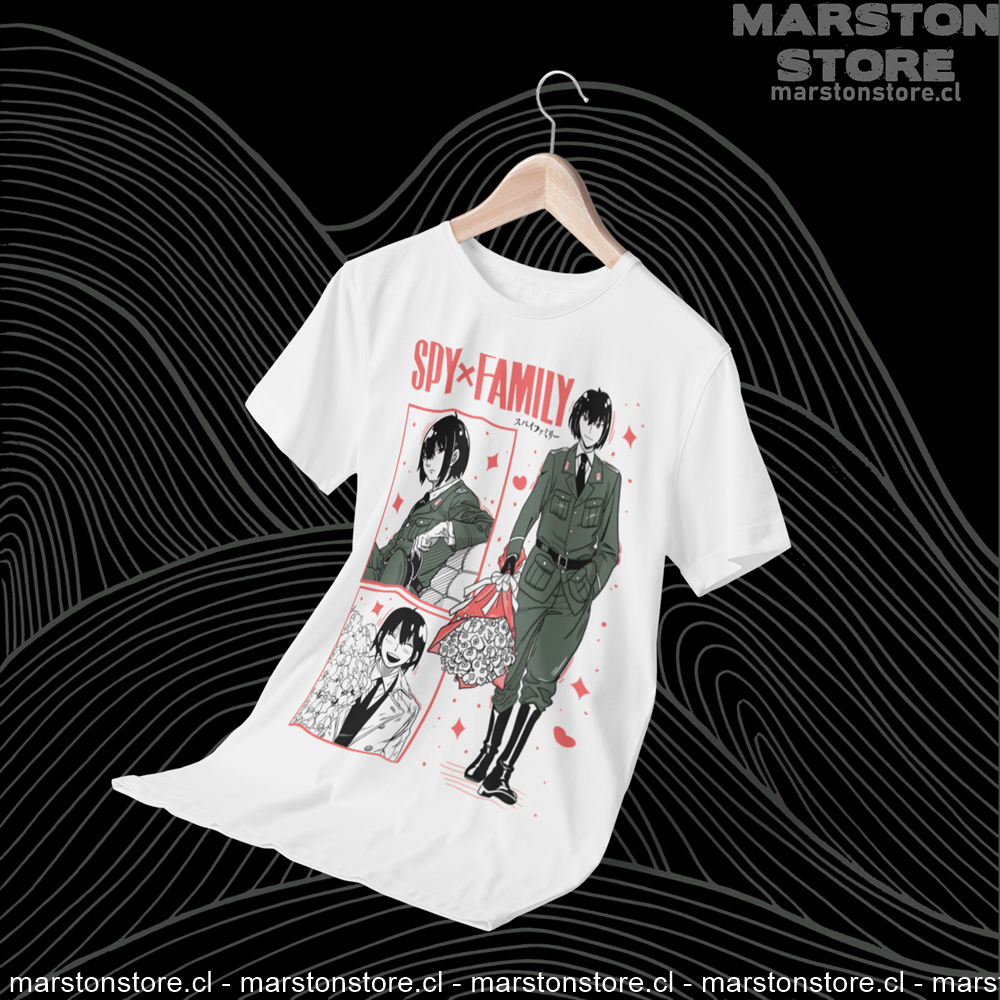 Polera blanca de Spy x Family con Yuri Briar