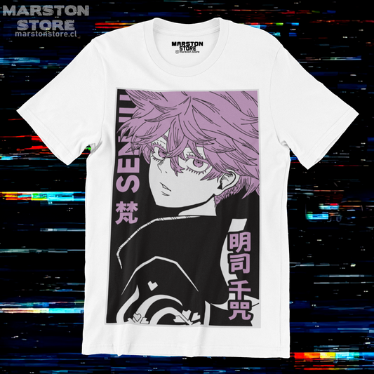 Polera blanca de Tokyo Revengers con Senju Kawaragi
