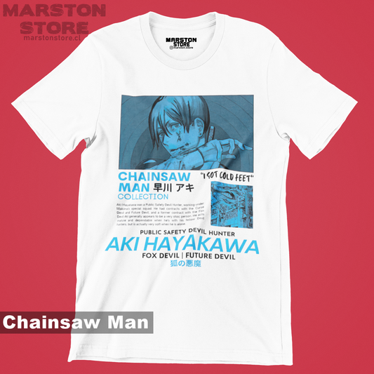 Polera blanca Chainsaw Man con diseño de Aki Hayakawa
