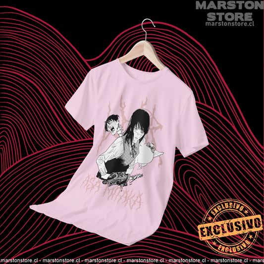 Polera Chainsaw Man con diseño de Asa Mitaka