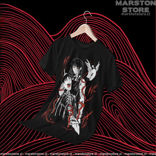 Polera negra Chainsaw Man con diseño de Asa Mitaka