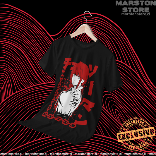 Polera negra Chainsaw Man con diseño de Makima