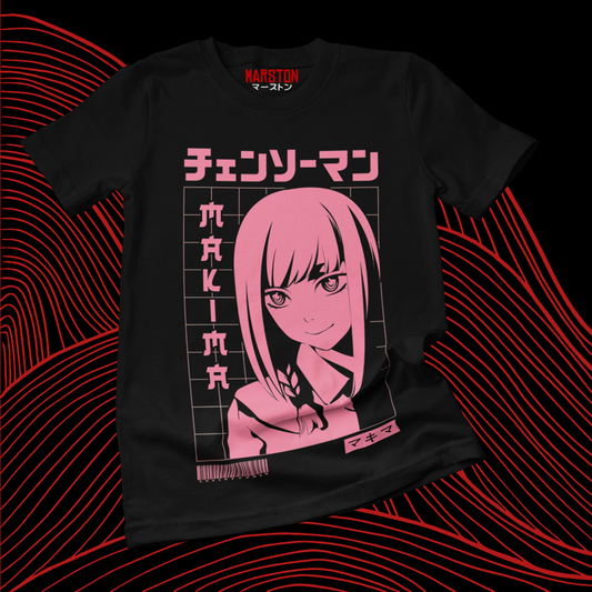 Polera negra Chainsaw Man con diseño de Makima
