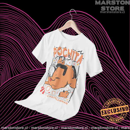 Polera blanca Chainsaw Man con diseño de Pochita