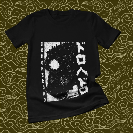 Polera negra Dorohedoro con diseño de Kaiman