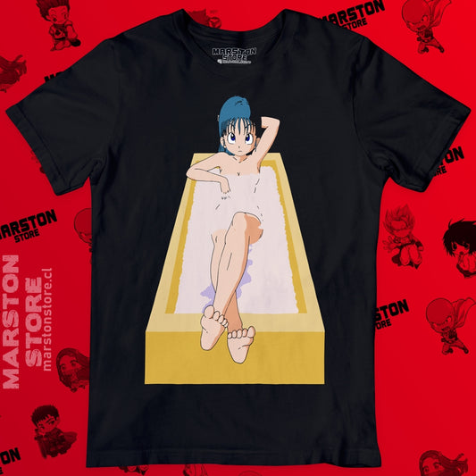 Polera negra Dragon Ball con diseño de Bulma