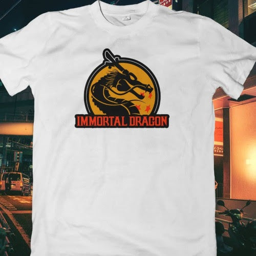 Polera blanca crossover Dragon Ball con Shen Long estilo Mortal Kombat