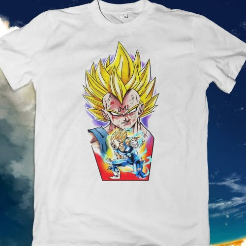Polera blanca Dragon Ball con diseño de Vegeta