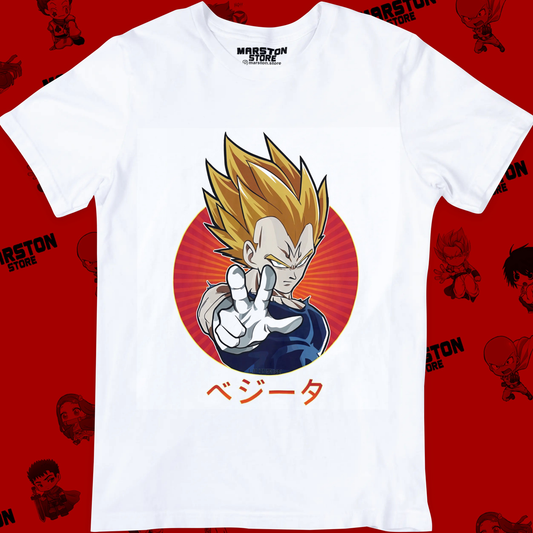 Polera blanca Dragon Ball con diseño de Vegeta