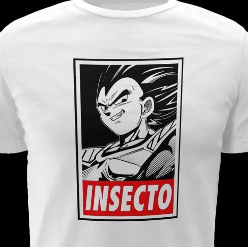 Polera blanca Dragon Ball con Vegeta y frase Insecto