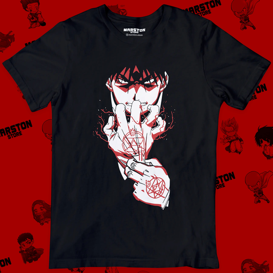Polera negra Fullmetal Alchemist con diseño de Roy Mustang