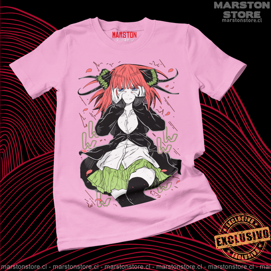 Polera de Go-Toubun no Hanayome con Nino Nakano