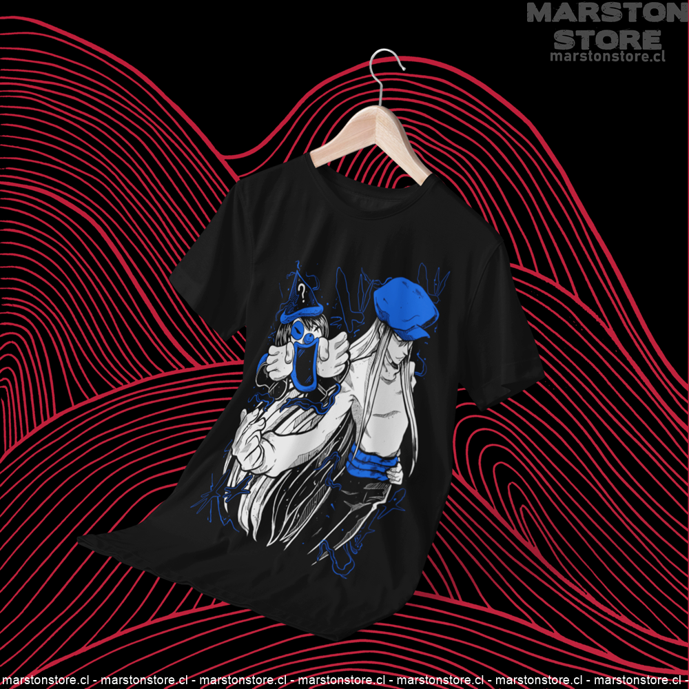 Polera negra Hunter x Hunter con diseño de Kite