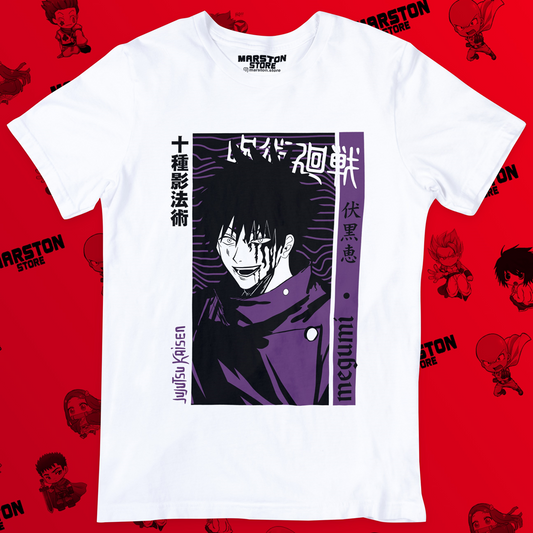 Polera blanca Jujutsu Kaisen con diseño de Megumi Fushiguro