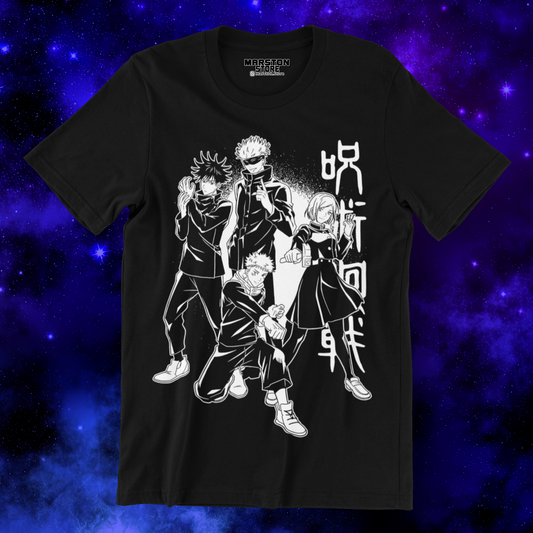 Polera negra con diseño de Jujutsu Kaisen