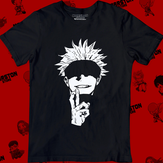 Polera negra Jujutsu Kaisen con diseño de Satoru Gojo