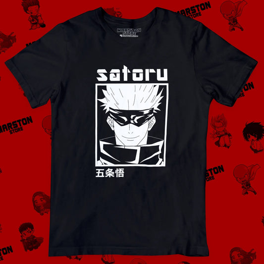 Polera negra Jujutsu Kaisen con diseño de Satoru Gojo