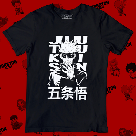 Polera negra Jujutsu Kaisen con diseño de Satoru Gojo