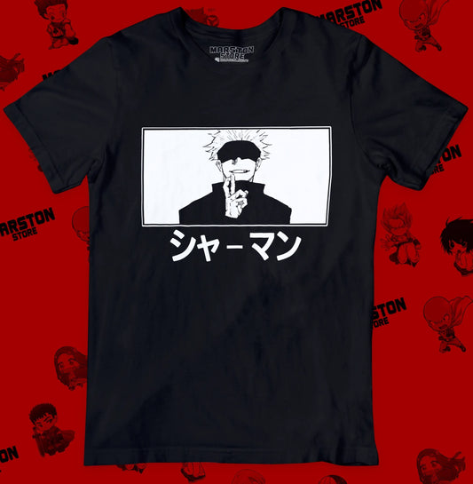 Polera negra Jujutsu Kaisen con diseño de Satoru Gojo